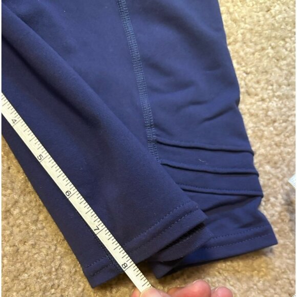 Oiselle Women's Pocket Jogger Running Shorts Navy Blue Size 12 Inseam 8” - Picture 2 of 6